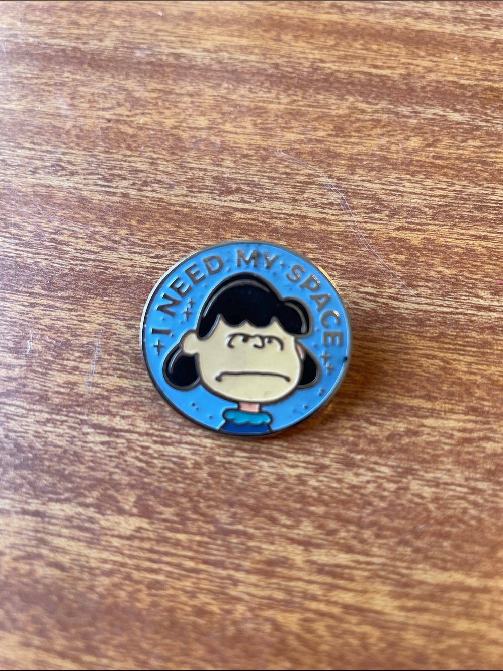 Lucy Peanuts pin